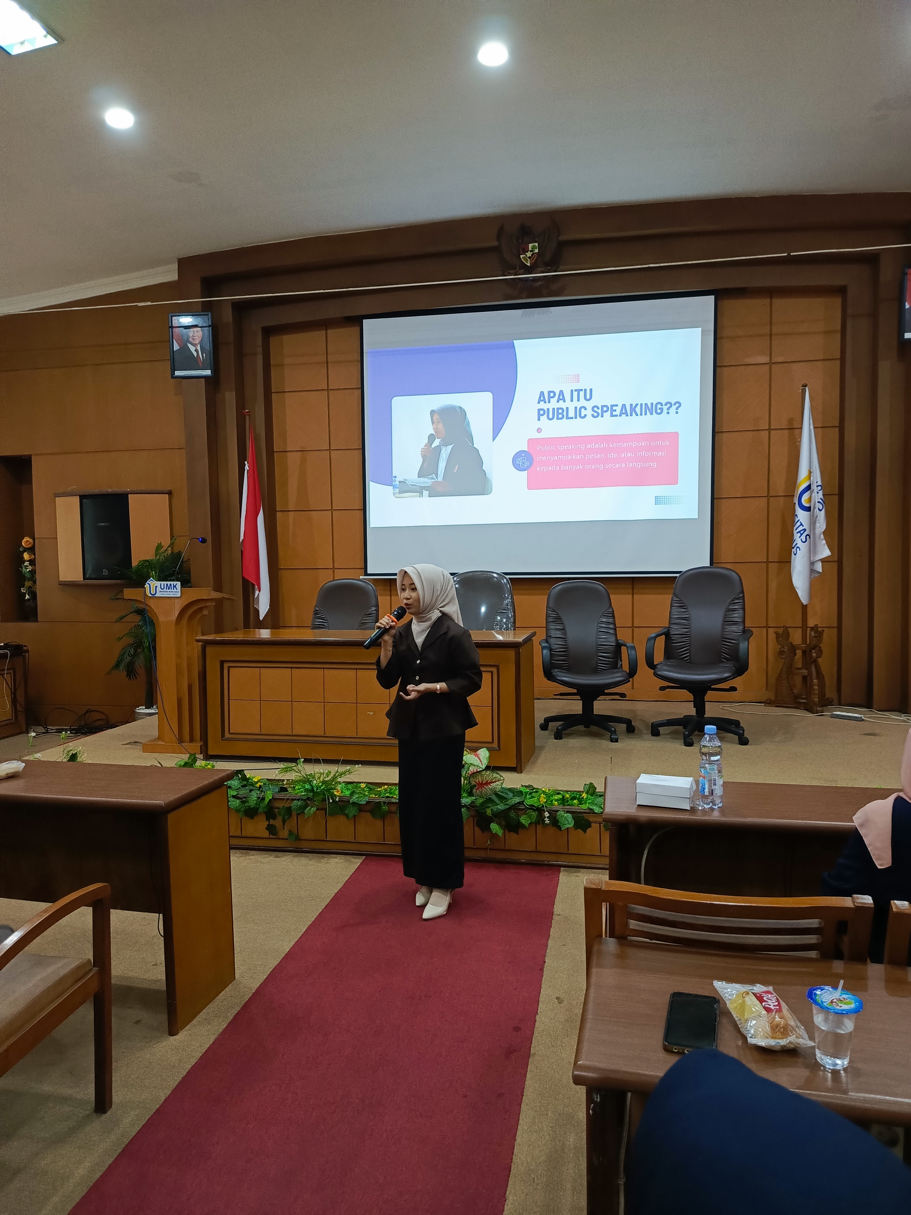 TRAINER "PELATIHAN MASTER OF CEREMONY"
